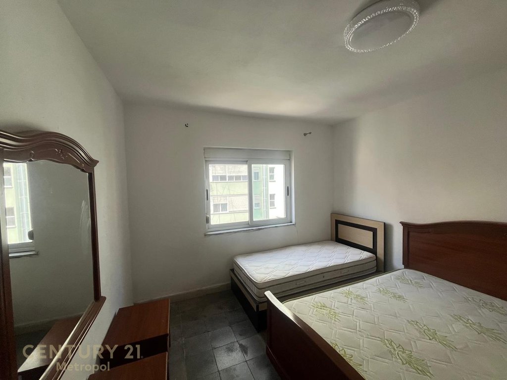 Apartament 1+1 për Shitje pranë Gjimnazit Petro Nini Luarasi
