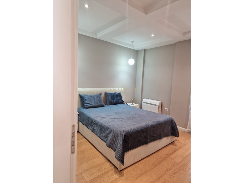 APARTAMENT 3+1+2 ME QIRA