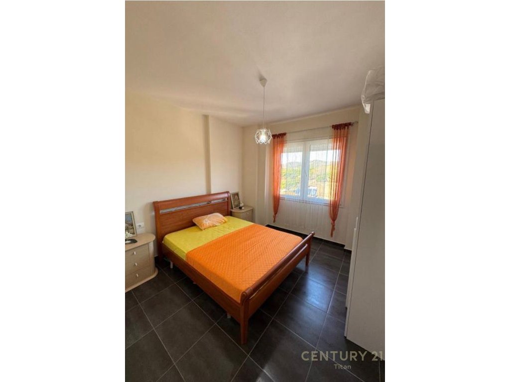 SHITET APARTAMENT 1+1 NE GJIRIN E LALZIT