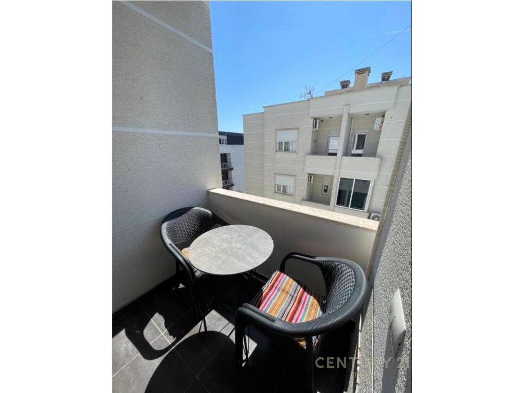 SHITET APARTAMENT 1+1 NE GJIRIN E LALZIT