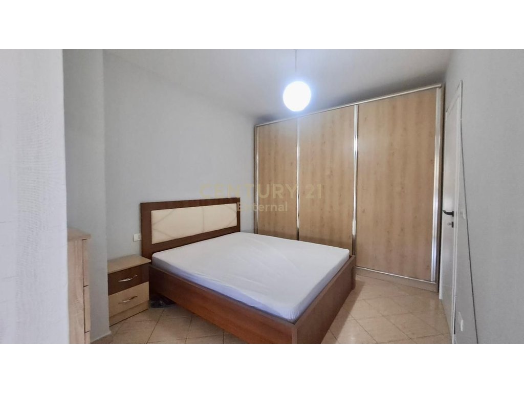 Apartament 1+1 Per Qira ne Xhamllik