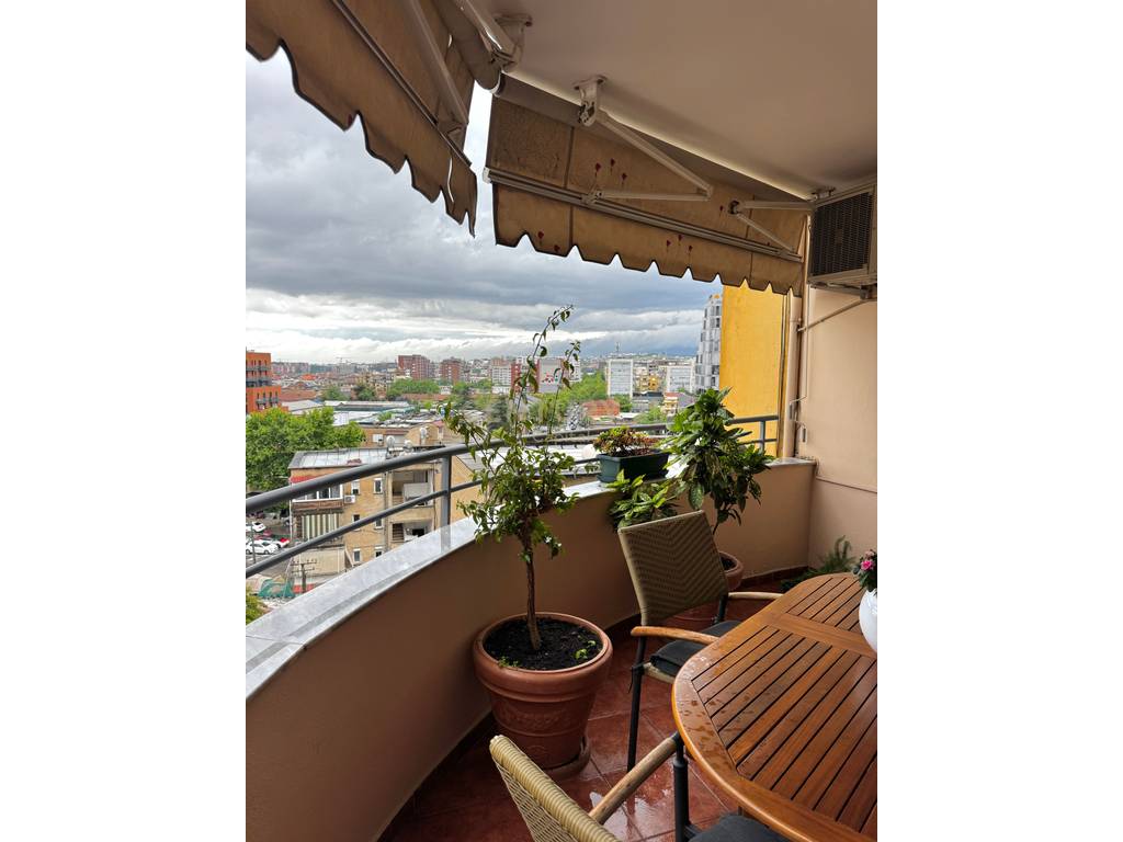 Shitet Apartament 168m² - Medreseja, Tiranë | Elegancë Klasike & Hapësira të Bollshme