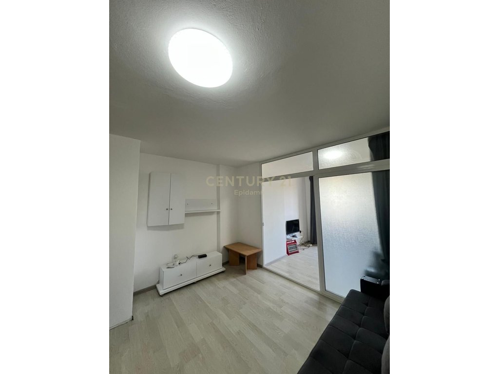 APARTAMENT 1+1 PER SHITJE NE SHKEMBIN E KAVAJES!