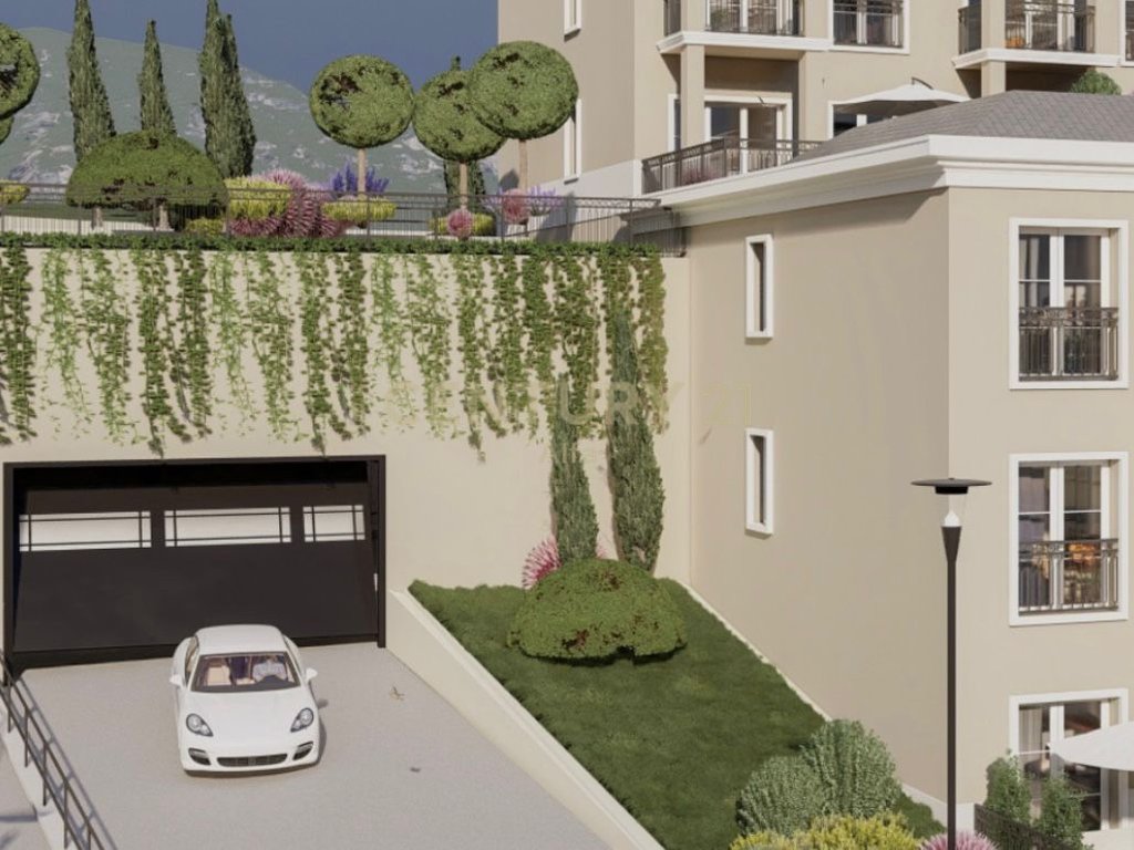Shitet apartament 3+1+2 tek Rolling Hills Liqeni-Farke!