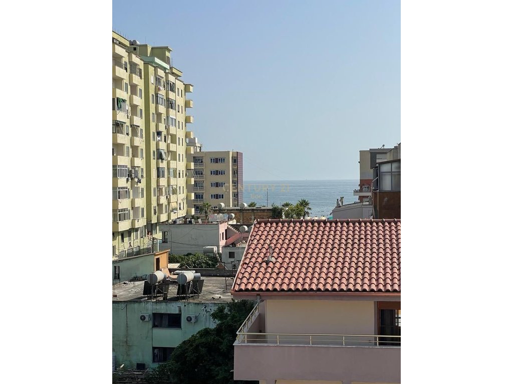 SHITET PAPAFINGO PLUS GARAZHD  NE PLAZH DURRES !