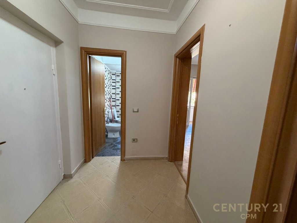 Apartament 2+1 Per Shitje Te Rr. Kavajes!