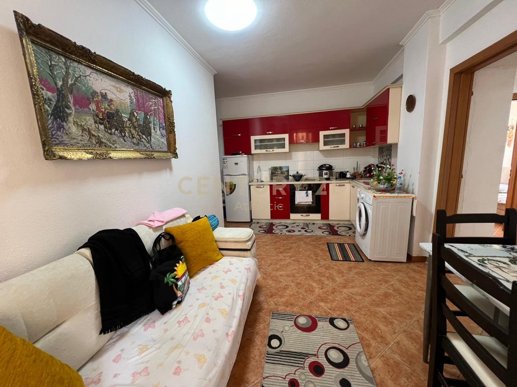 JEPET ME QIRA APARTAMENT VIJE E PARE ME DETIN PLAZH RROTA KUQE  PER QIRA AFATGJATE!