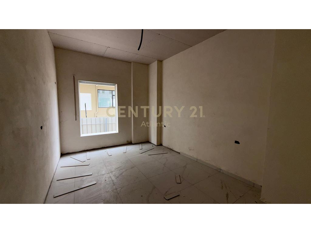 Apartament 2+1+19.7m² Verande  në Shitje në Golem, Durrës - 90,000€ | 106 m²