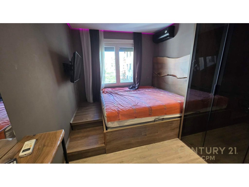 Shitet apartament 2+1+2 Ne Astir