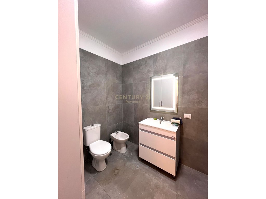 !!SHITET APARTAMENT 1+1 TEK RRUGA JORDAN MISJA –  AFER BULEVARDIT TE RI!!