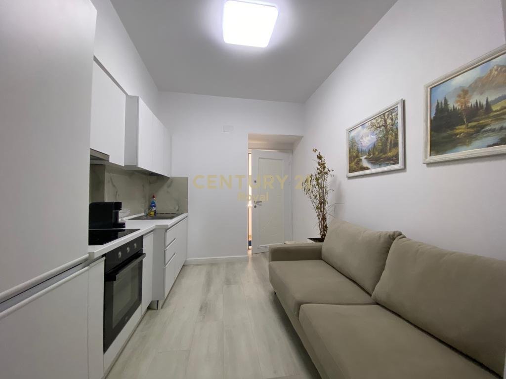 SHITET  APARTAMENT 1+1 NE BLLOK PRANE LIBRIT UNIVERSITAR