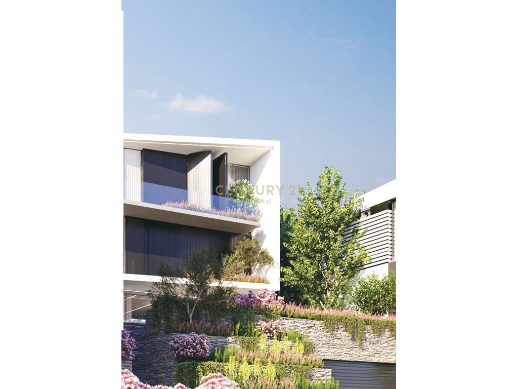 Shitet Vilë Premium në Farkë, Tiranë - Arkitekturë Moderne & Privatësi Absolute