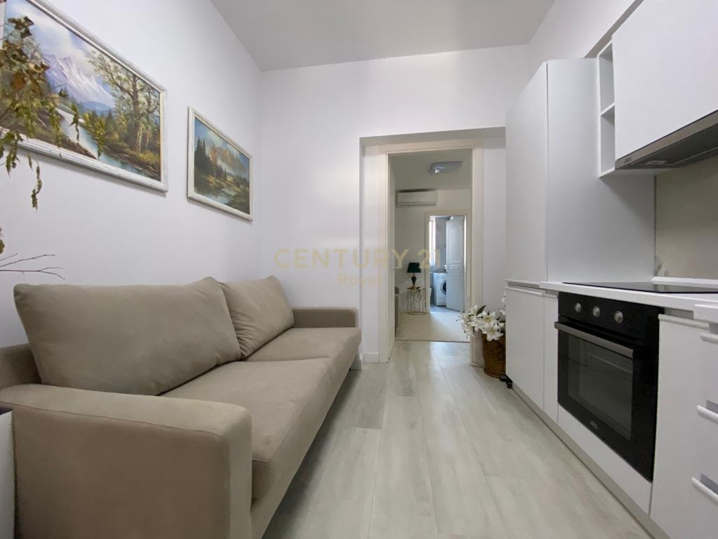 JEPEN ME QIRA  APARTAMENT 1+1 NE BLLOK PRANE LIBRIT UNIVERSITAR