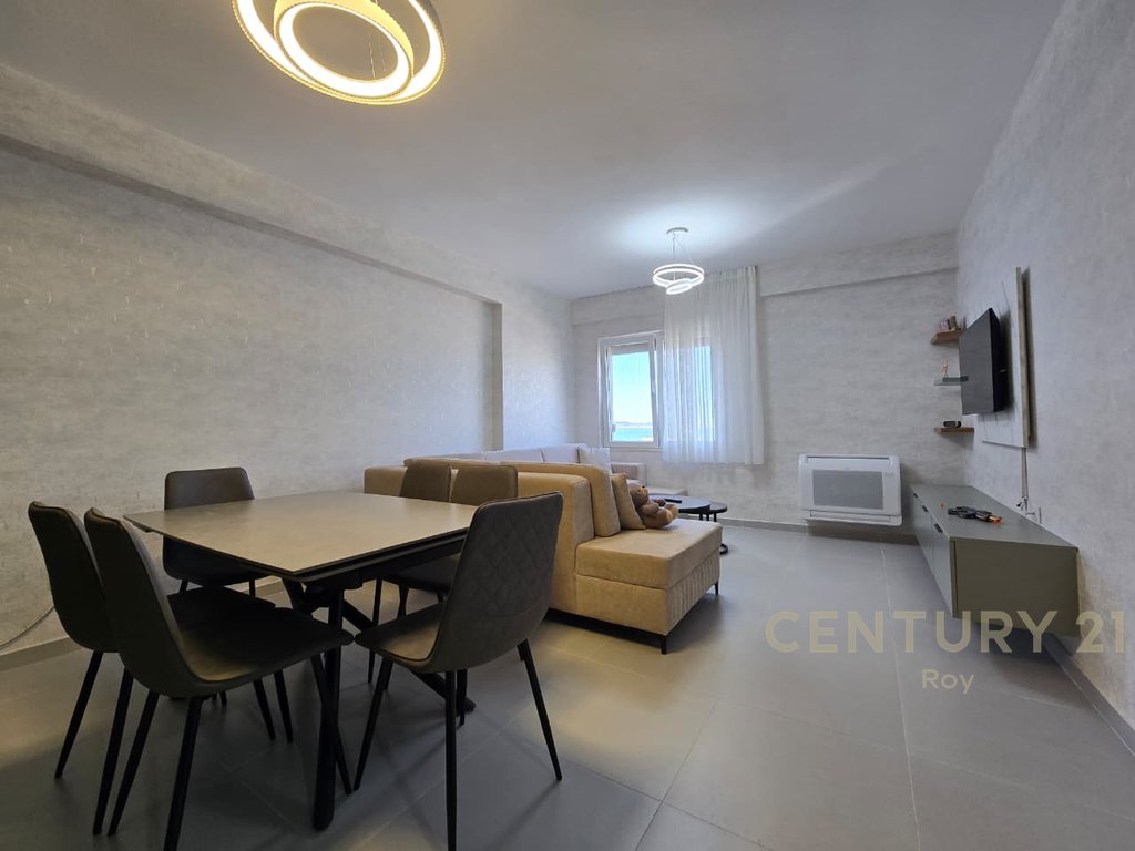 SHITET APARTAMENT 2+1+2 ME PAMJE DETI NE GOLEM!!!