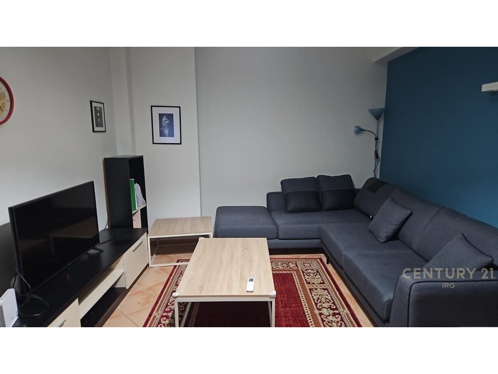 Apartament 1+1 ne katin e pare te nje vile, Rruga Siri Kodra!