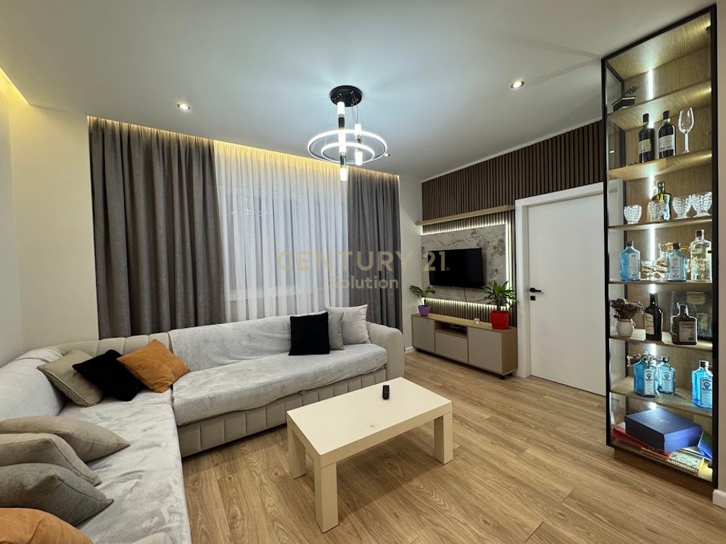 ULET CMIMI ! SHESIM APARTAMENT 2+1 PRANE ELEONORES!