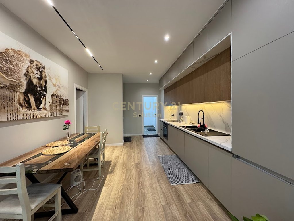 ULET CMIMI ! SHESIM APARTAMENT 2+1 PRANE ELEONORES!