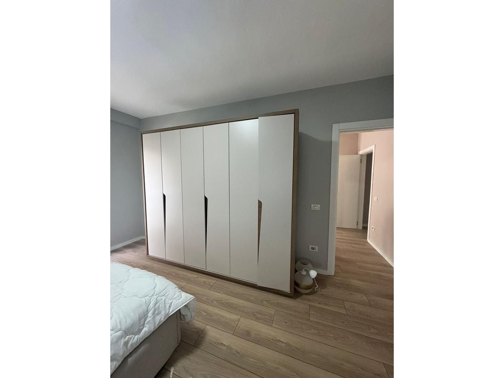 Apartament 2+1 Me Qira tek Fresku, Tiranë