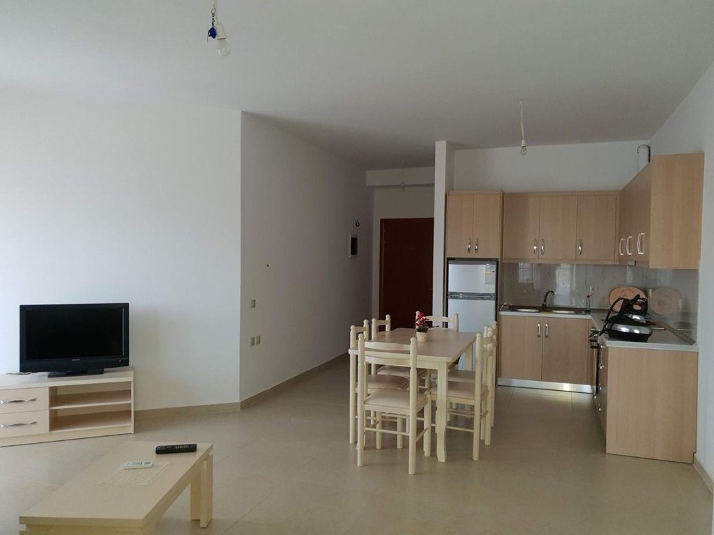 SARANDE, SHESIM APARTAMENT 2+1+2 ME PAMJE NGA DETI