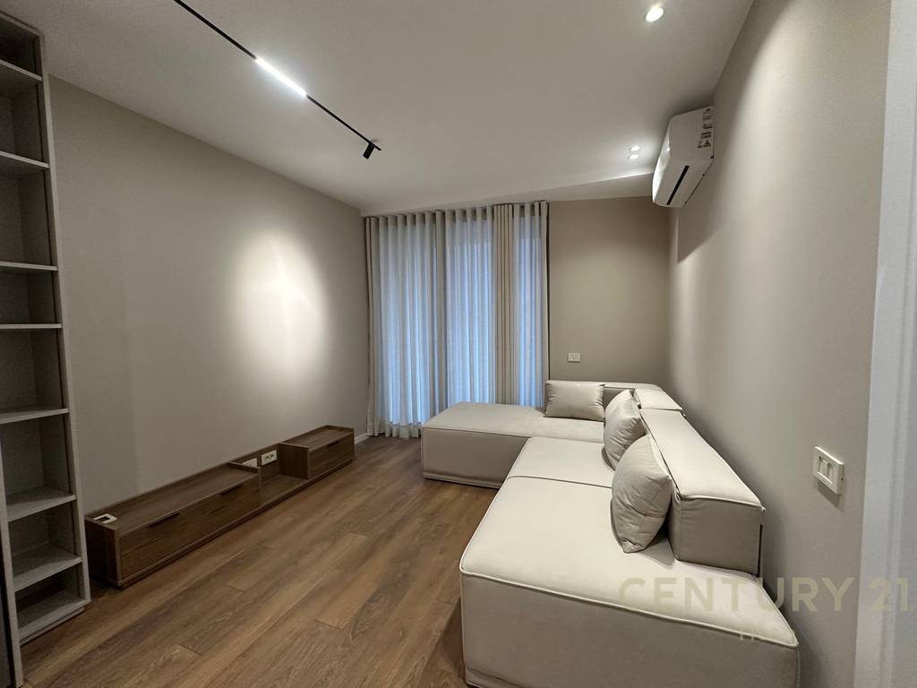 Apartament Luksoz 2+1 me
qira te "Golden Tower
Residence"