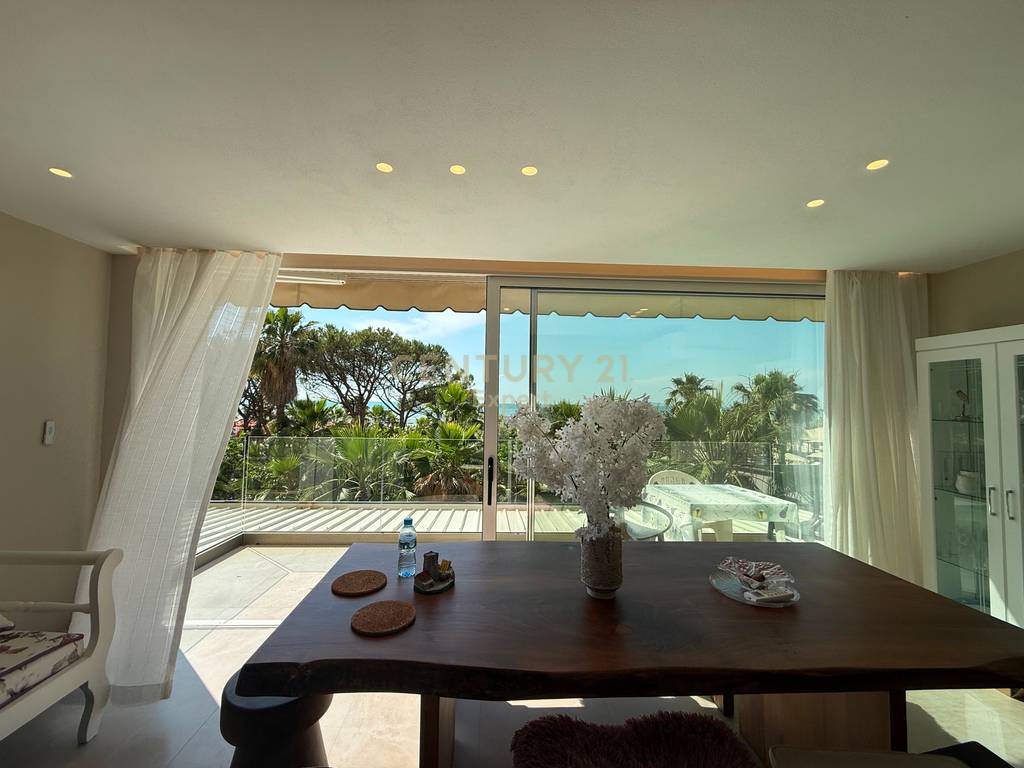 Shitet apartament 2+1  vije e pare Qerret