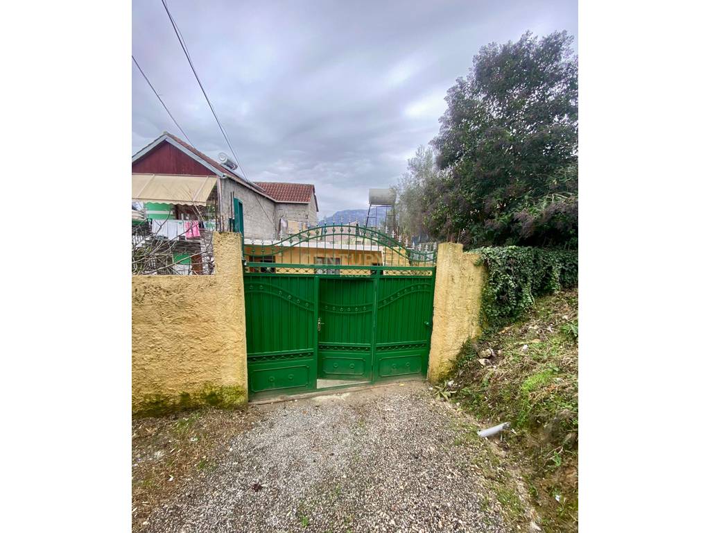 Shitet Shtëpi Private 1-Katëshe në Shkozë – Rruga Shpëtim Zajmi