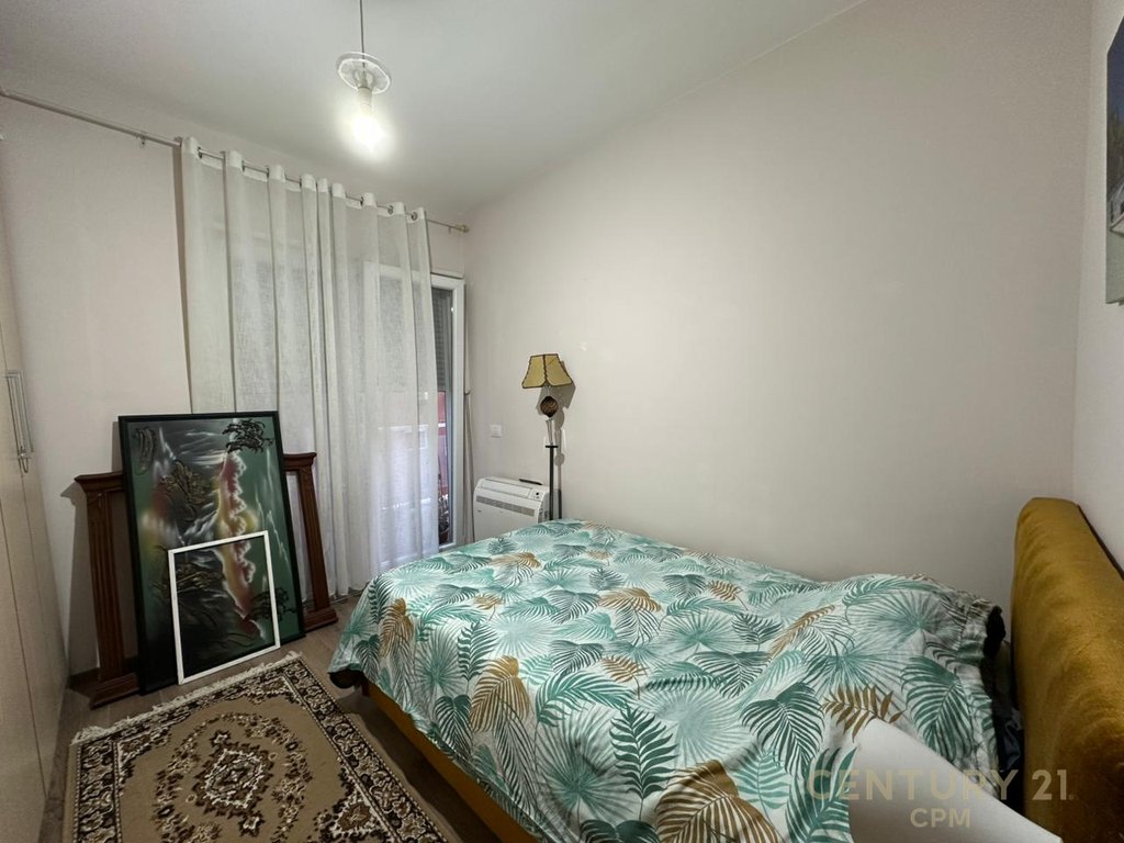 Apartament 2+1 Per Qira Prane Rruges Kosovareve!