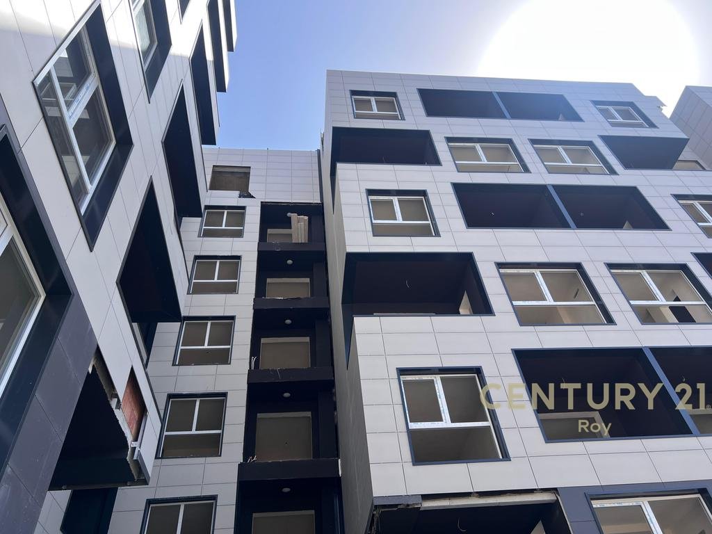 SHITET APARTAMENT 1+1 MONTEVIDEO RESIDENCE TE MALI ROBIT Me PAMJE DETI.
