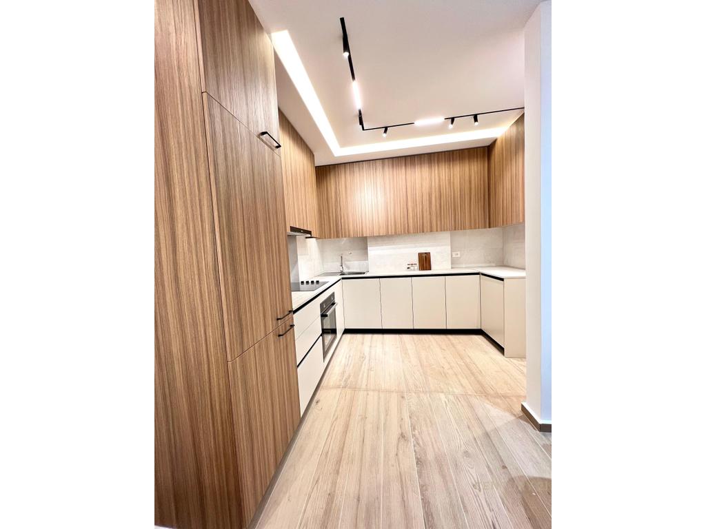 Zogu i Zi, apartament 1+1 per qira