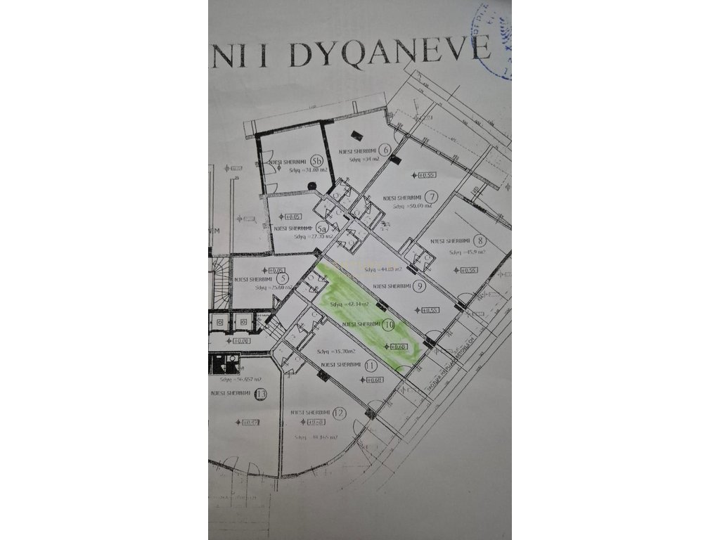 Ambient Komercial me Qira pranë Ish Tregut Elektrik!