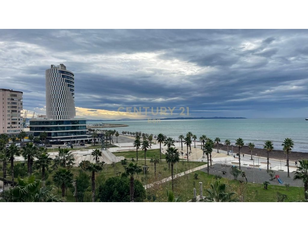 SHITET SUPER APARTAMENT 2+1+2 ME PAMJE DETI NE VOLLGA, DURRES !!