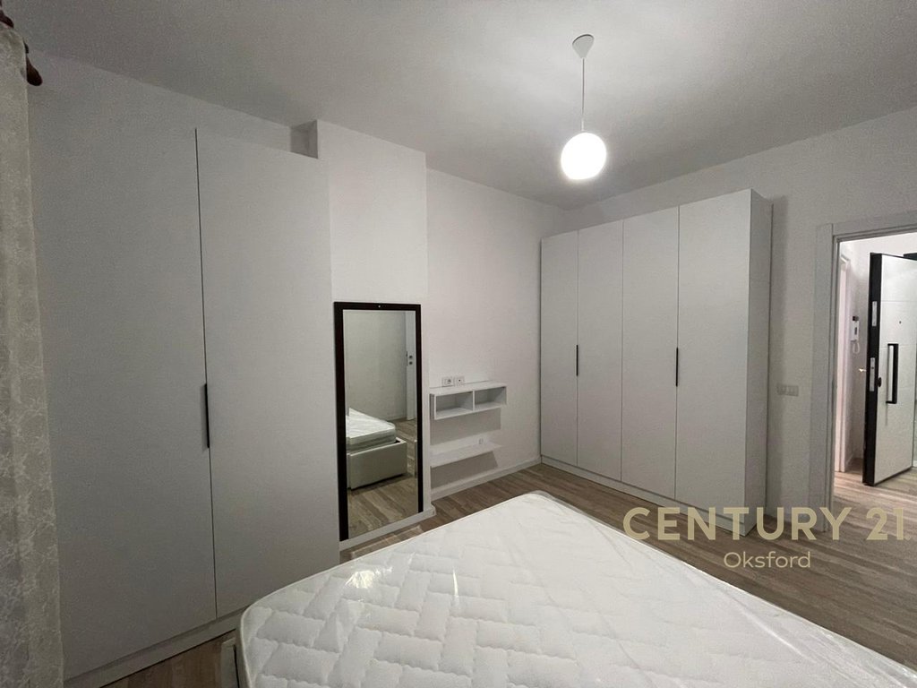Apartament 1+1 Me Qira në Univers City!