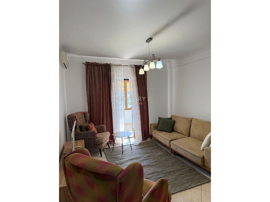 JEPET ME QIRA APARTAMENT 2+1+2 PERBALLE  SPAK-UT,  STATCIONI I TRENIT!