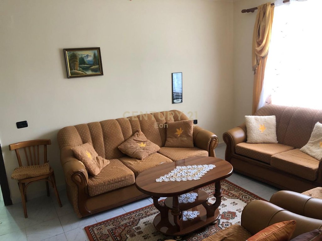 SHITET APARTAMENT KATI 0, 1+1 TEK CEZMA FERRES PRANE ZONES SE CURRILAVE NE DURRES !