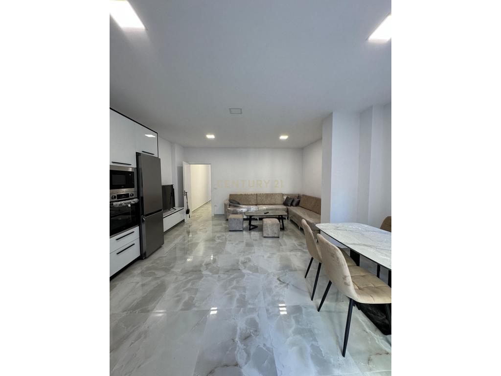 APARTAMENT 2+1 PER QIRA PRANE KOMLEKSIT MATEO!
