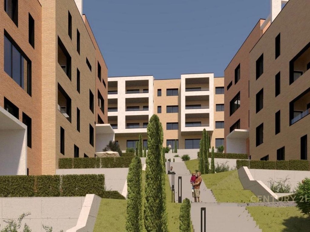 Kopshti Zoologjik, Shitet apartament 4+1+3 me oborr ne Rezidencen Dream House