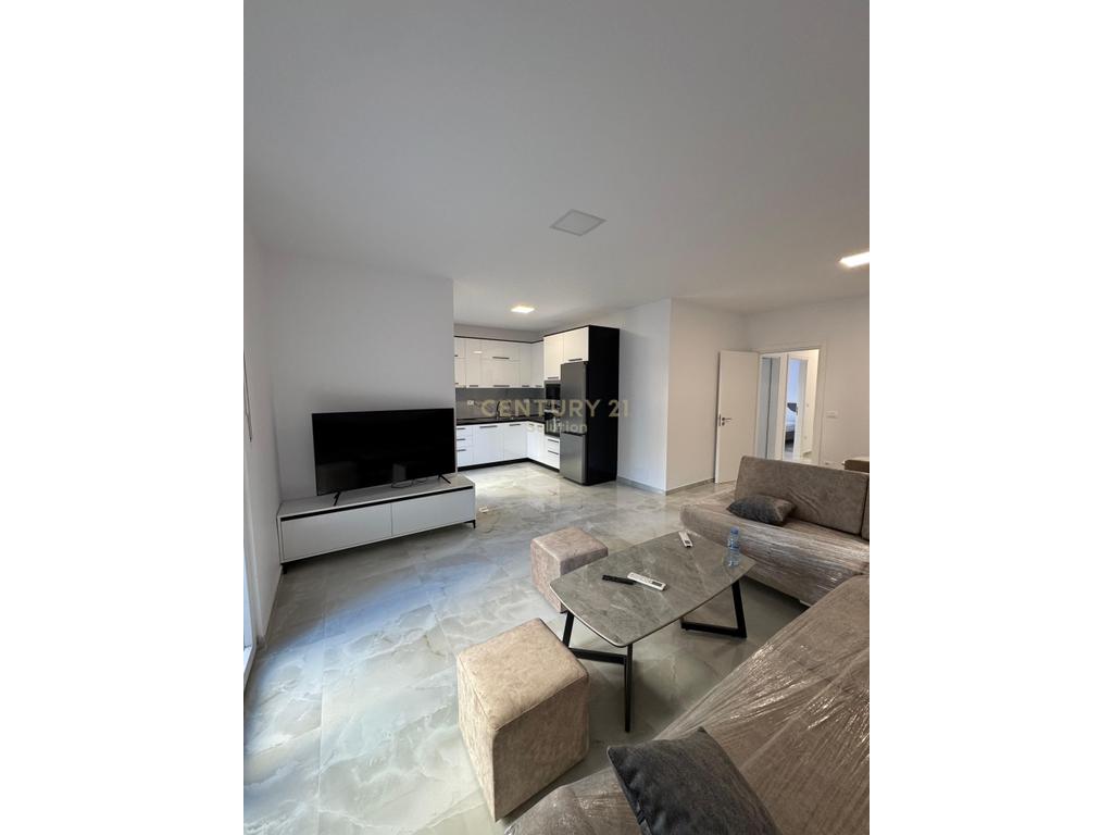 APARTAMENT 2+1 PER QIRA PRANE KOMLEKSIT MATEO!