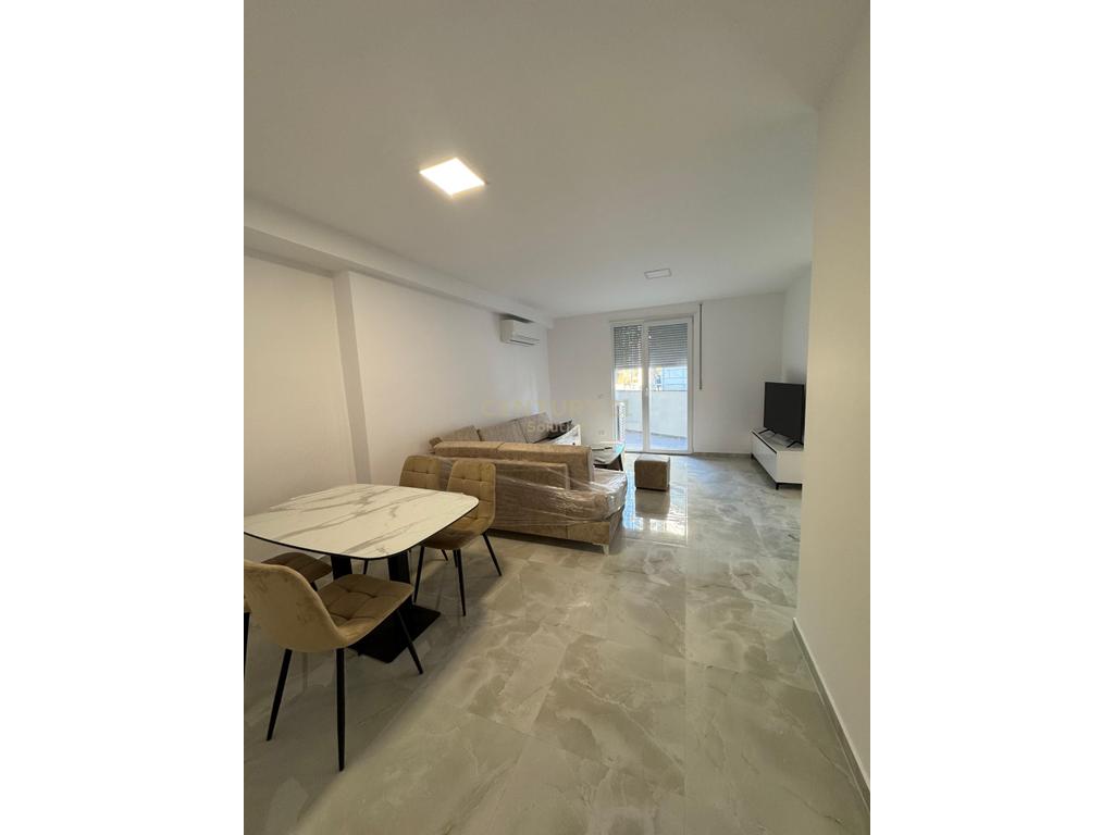 APARTAMENT 2+1 PER QIRA PRANE KOMLEKSIT MATEO!