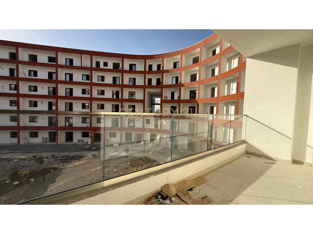 EXCLUSIVE ! Shitet apartament 1+1 + Post Parkimi te Rezidenca EON, Golem !
