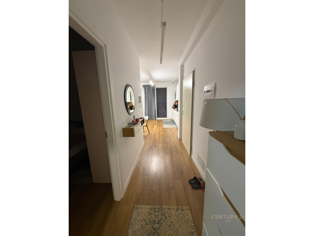 SHITET APARTAMENT 2+1 TE SAN PIETRO,GJIRI I LALZIT !