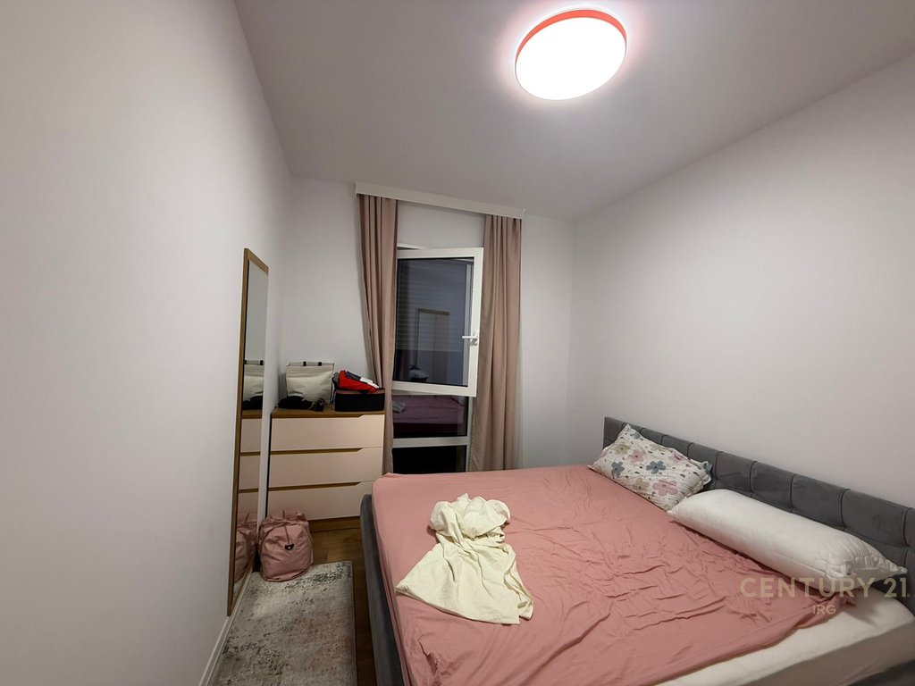 SHITET APARTAMENT 2+1 TE SAN PIETRO,GJIRI I LALZIT !