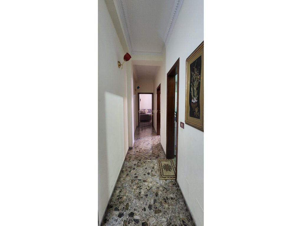 SHITET APARTAMENT 3+1+2 NE ZONEN E PLAZHIT !