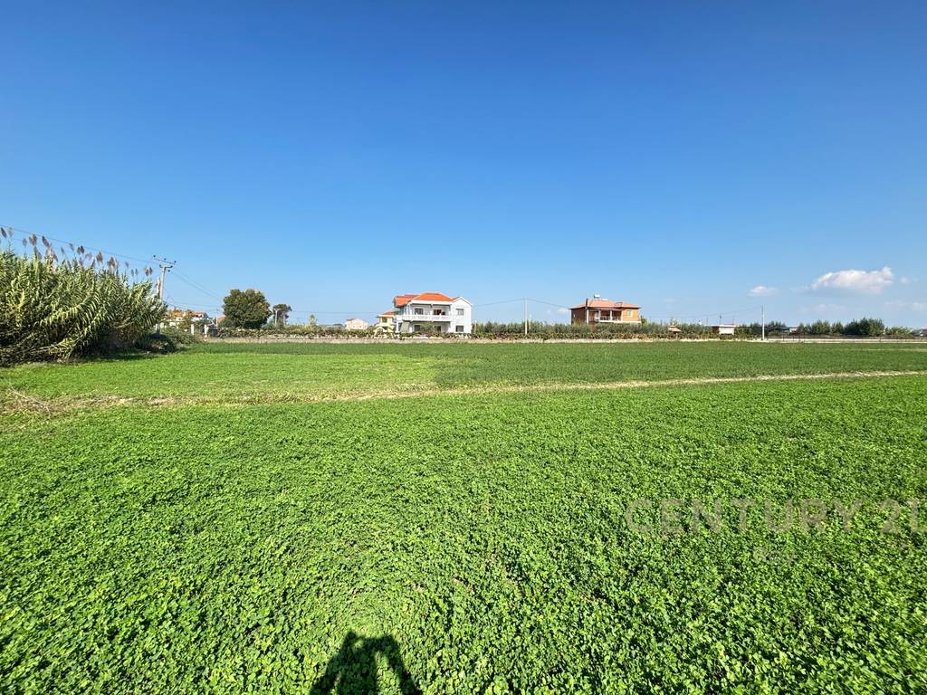 OFROHET TOKE PER SHITJE NE XHAFZOTAJ,DURRES!