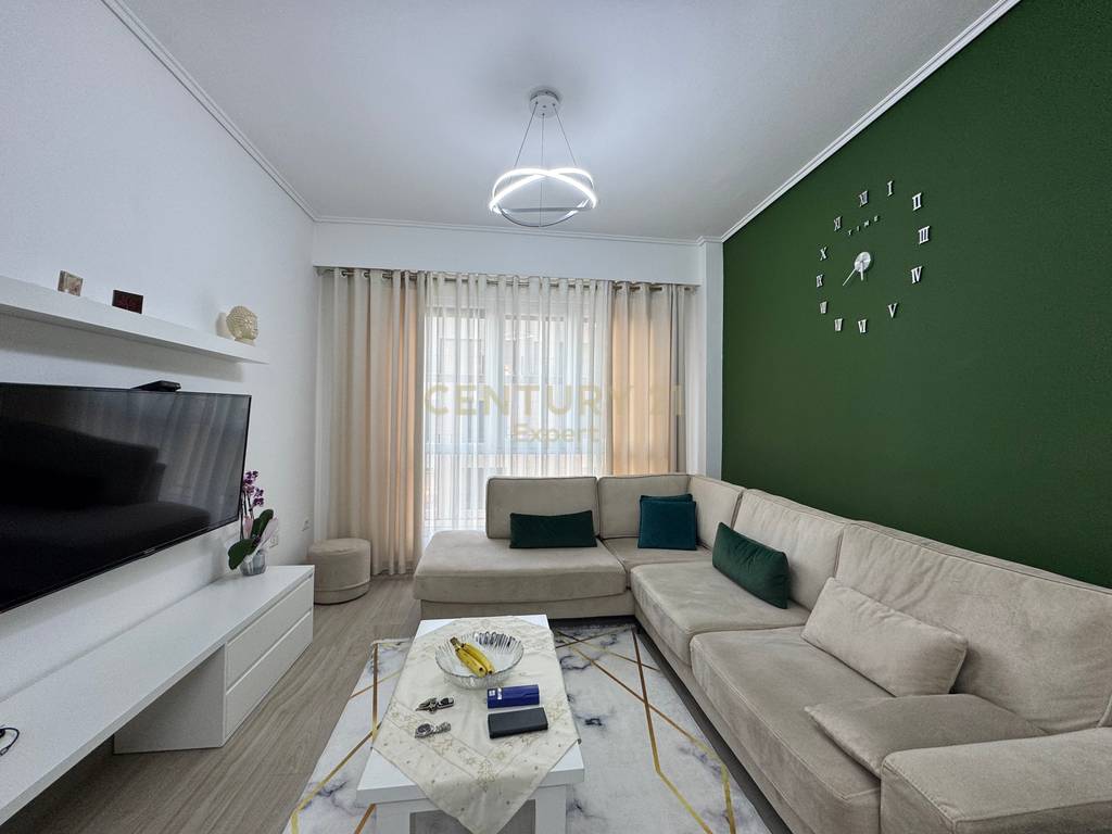 SHESIM APARTAMENT 1+1+ POST PARKIMI EXTRA TE MOBILUAR TE ISH FUSHA E AVIACIONIT!