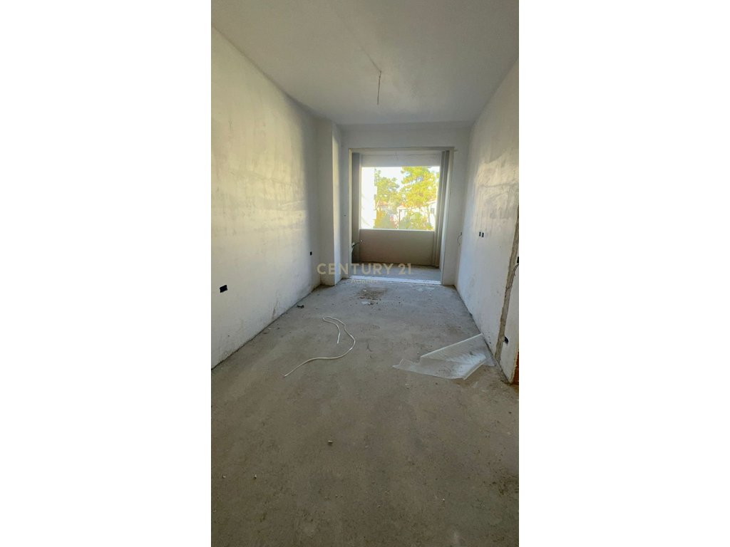 Apartament me lokacion fantastik dhe pamje deti 1+1+ballkon Për Shitje në Golem, Durrës - 144,375 | 87.5m²