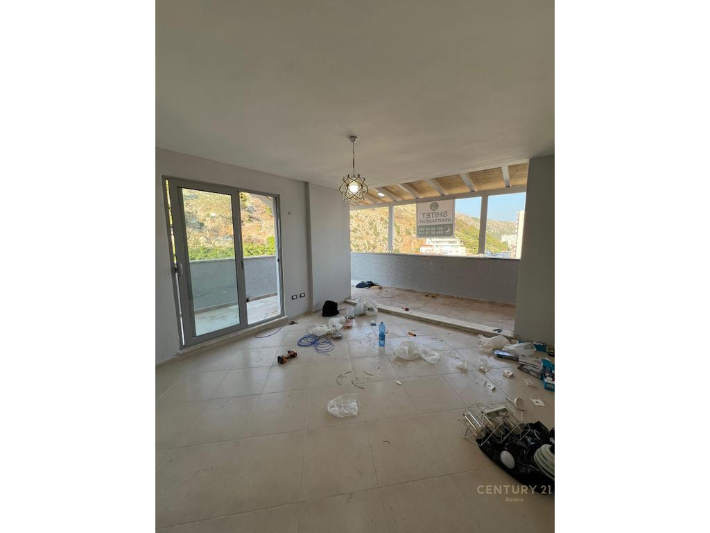Shitet apartament 2+1, ne Shengjin !