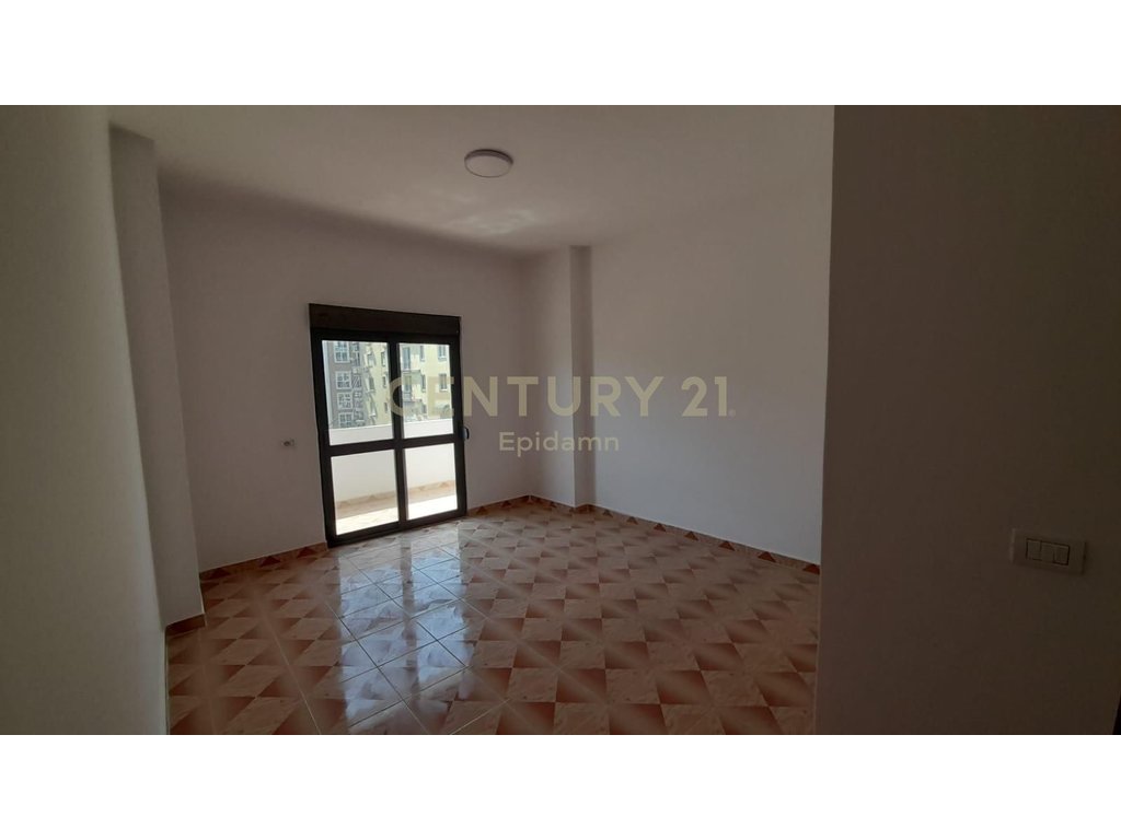 Apartament 2+1+2 Në Shitje në Golem, Durrës!!