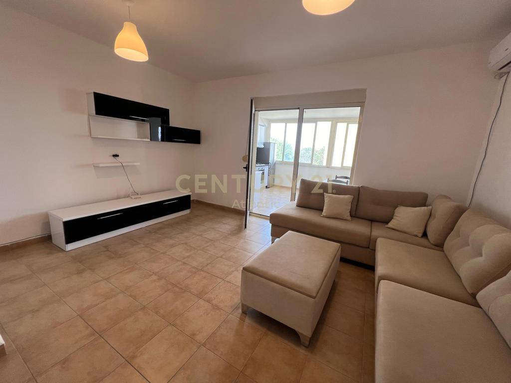 SHITET APARTAMENT 1+1 ME KUZHINE TE VECUAR +VERANDE  NE PLEPA KOMPLEKSI ROTONDO !