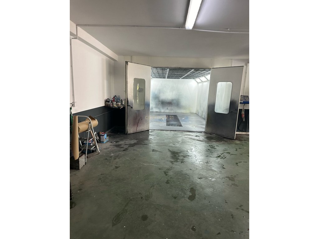!!Shitet Ambient Komercial – Servis për Lyerje Makinash – Fresk, 200 m² me certifikate pronesie!!!