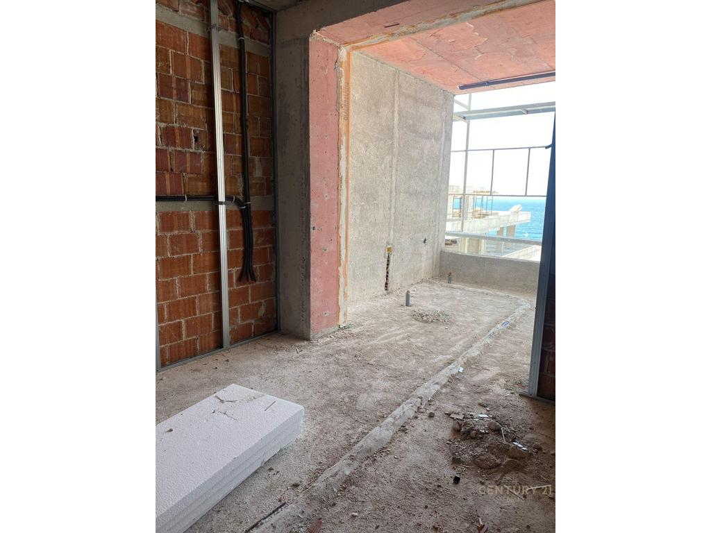 SHITET APARTAMENT 1+1 SARANDE !